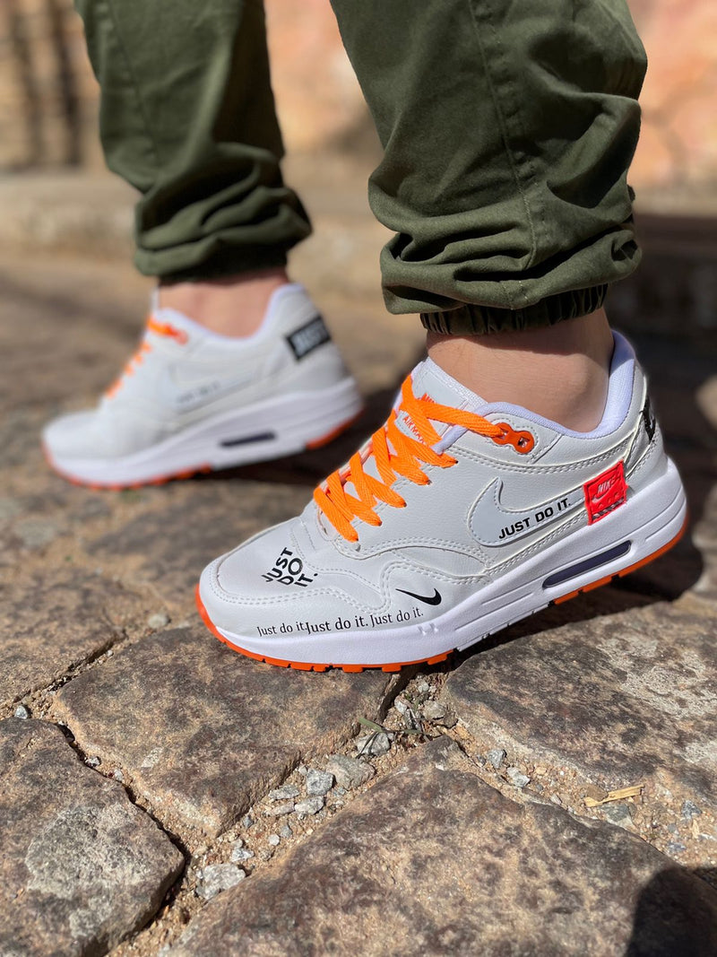 Tênis Nike Air Max 90