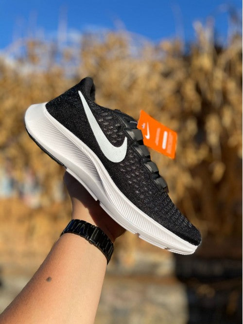 Tênis NIKE Air Zoom Pegasus 37 Preto