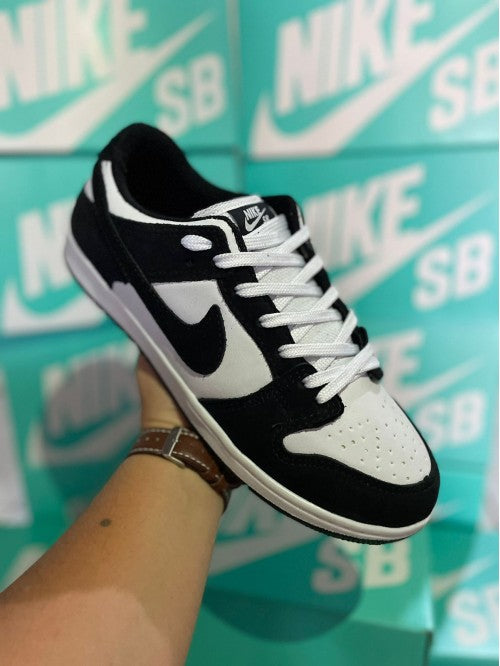 Tênis Nike Dunk Low SB Preto