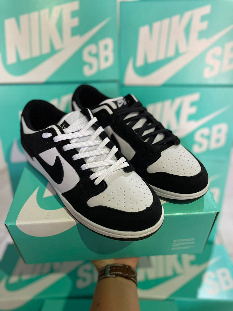 Tênis Nike Dunk Low SB Preto