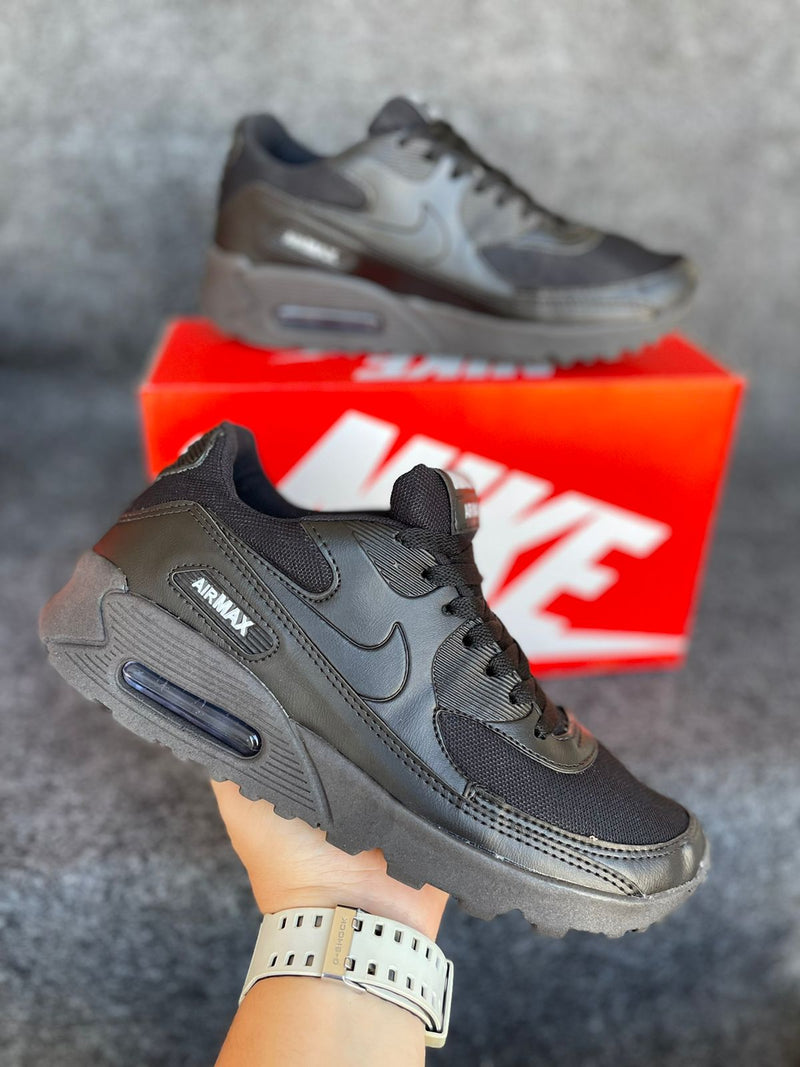 Tênis Nike Air Max 90