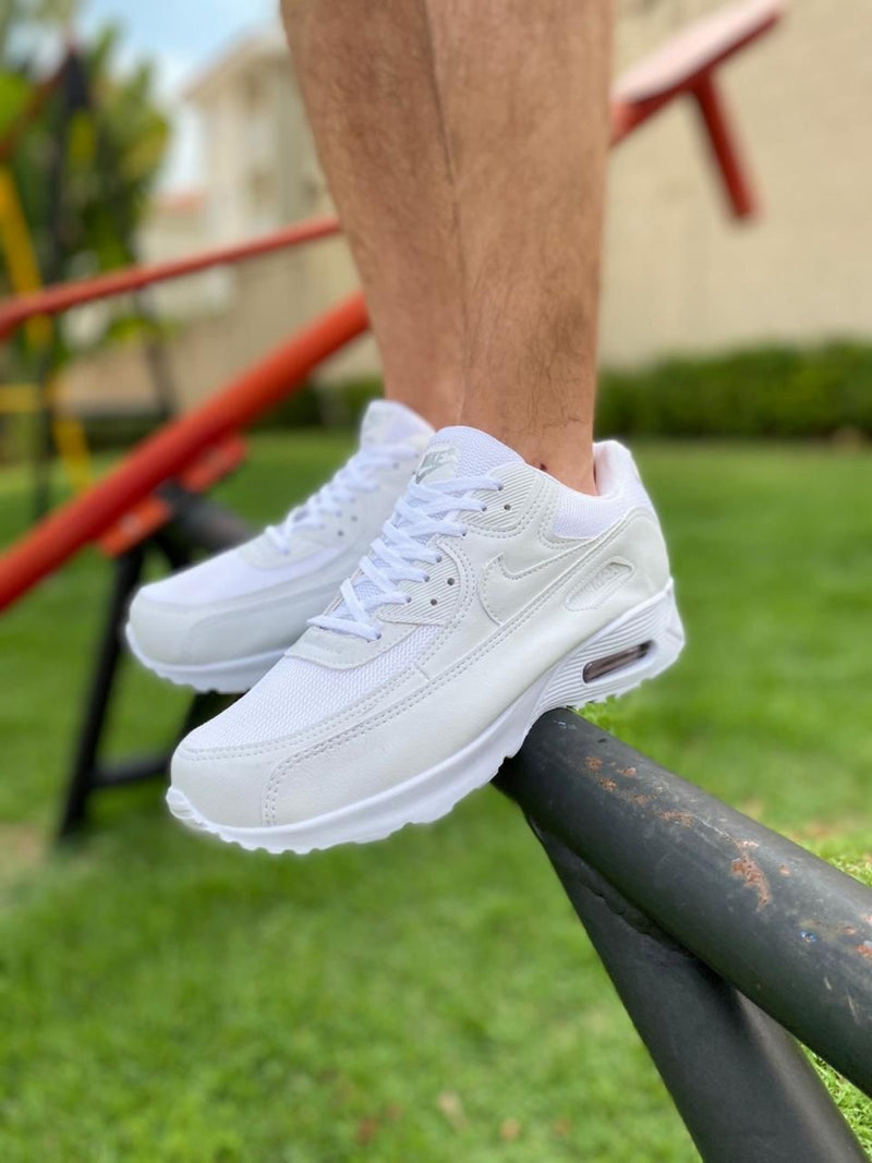 Tênis Nike Air Max 90