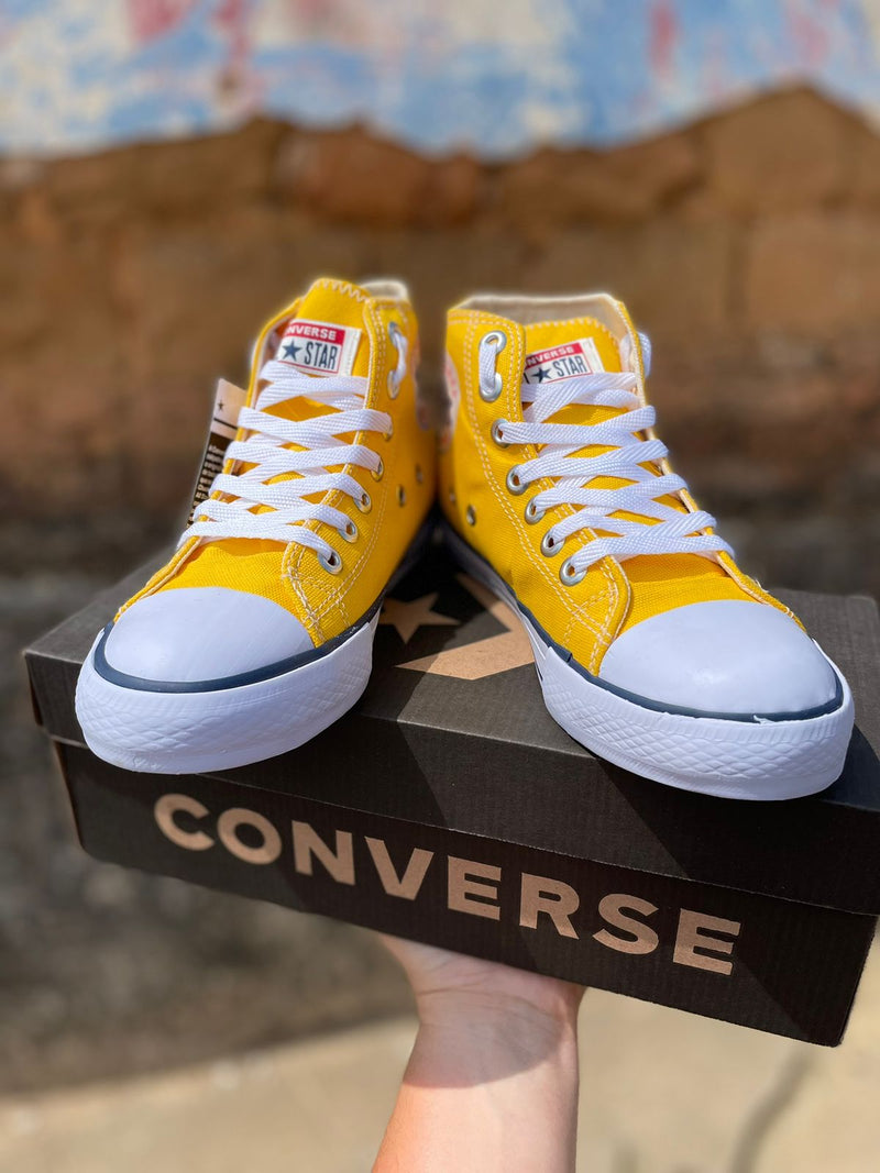 Tênis cano alto All Star Amarelo