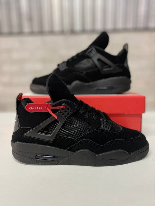 Tênis Air Jordan 4